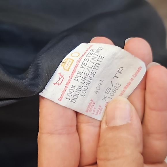 Jacket, fall, coat, black, luxury, hood, rain, pockets, casual, vacation, travel - Picture 6 of 10